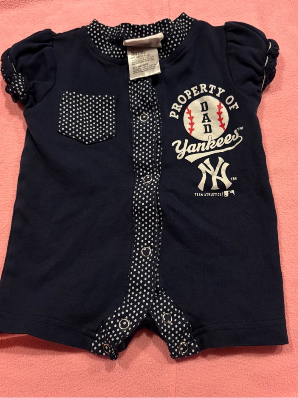 infant girl's romper features New York Yankees "Property of Dad"  size 0/3 month